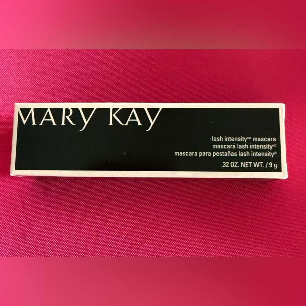 Mary Kay Lash Intensity Mascara - Black New in Box